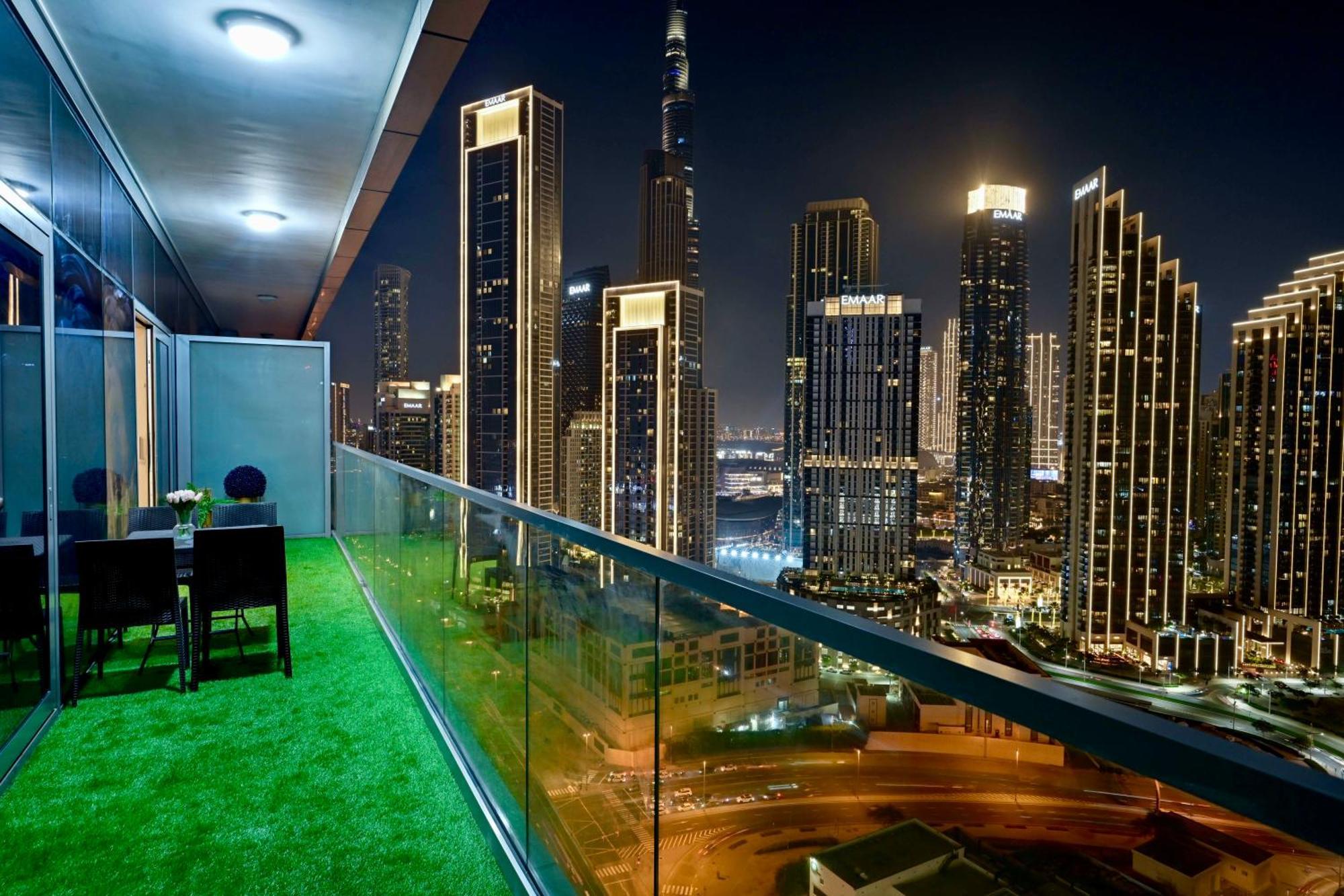 Burj Khalifa Views 2Br With Infinity Pool Downtown Apartman Dubaj Kültér fotó