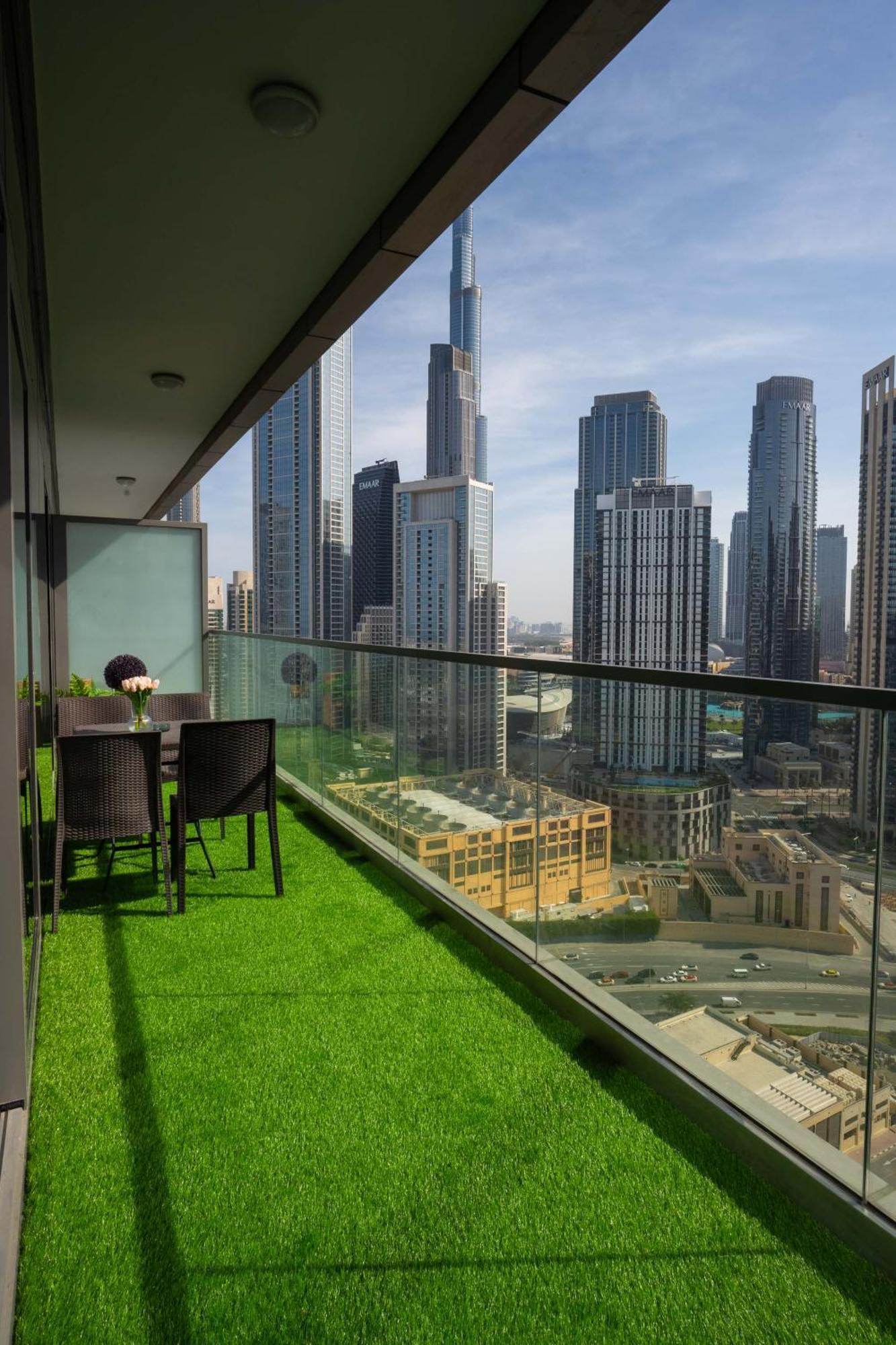 Burj Khalifa Views 2Br With Infinity Pool Downtown Apartman Dubaj Kültér fotó